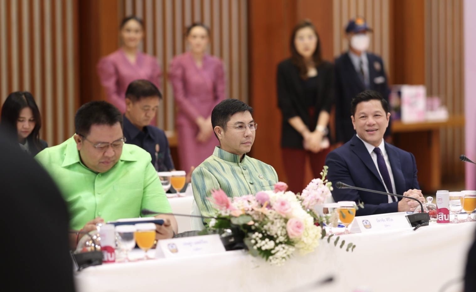 ธ.ก.ส. ร่วมแลกเปลี่ยนแนวทางแก้หนี้ครัวเรือนกับคณะกรรมาธิการเศรษฐกิจฯ วุฒิสภา