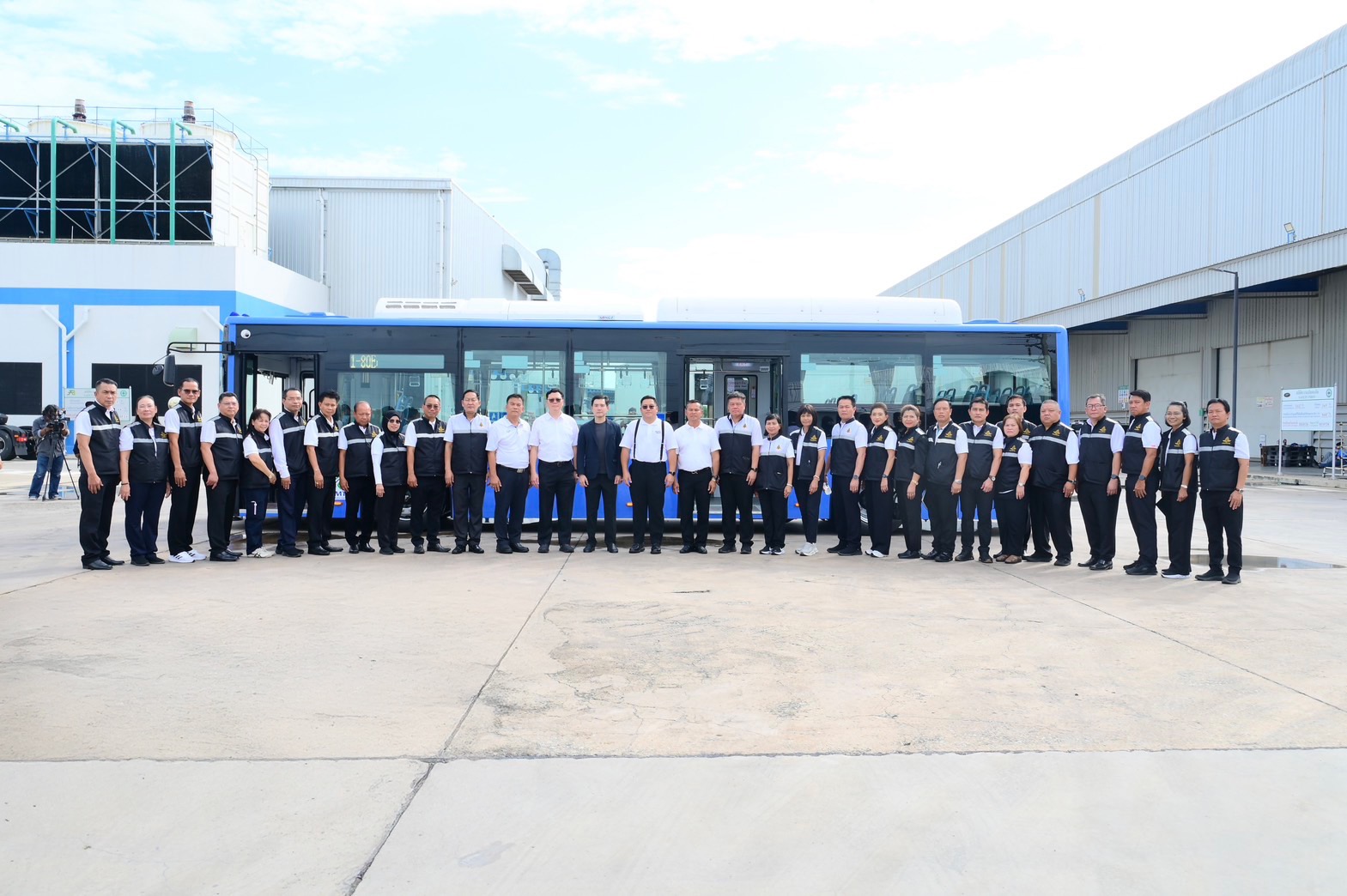 ขสมก. ผนึกนครชัยแอร์ ร่วมกับ EA–NEX เปิดโรงงานคนไทยย้ำรถโดยสารไฟฟ้าพลังงานสะอาด 1,520 คัน ผลิตและประกอบในประเทศไทย