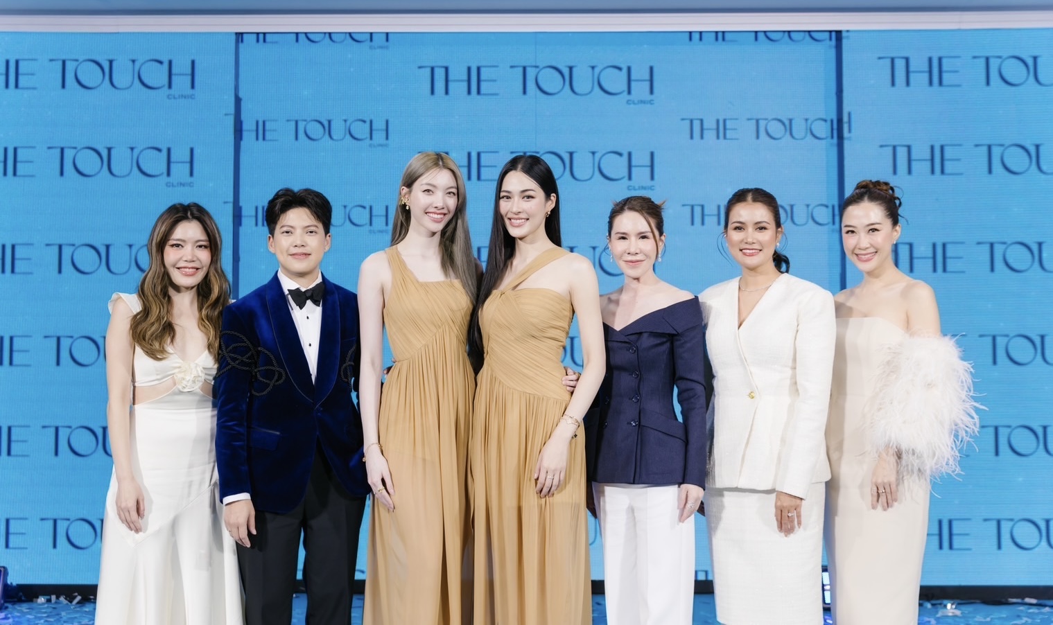 The Touch Clinic ทุ่มงบ 20 ล้านบาทเปิดตัว “หลิง-ออม” ขึ้นแท่นแบรนด์แอมบาสเดอร์ พร้อมรุกตลาด Wellness ดูแลสุขภาพครบวงจรรับปี 2568     The Touch Clinic ผู้ให้บริการด้านความงามและสุขภาพครบวงจร ฉลองก้าวสู่ปีที่ 13 ทุ่มงบราว 20 ล้านบาท ดึง “หลิงออม” ขึ้นแ