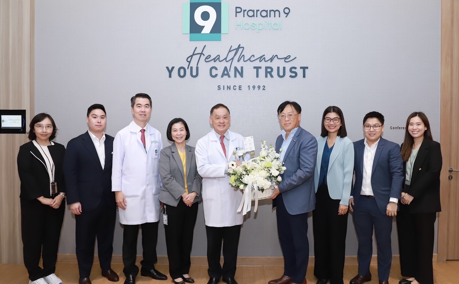 โรงพยาบาลพระรามเก้า ประกาศความสำเร็จครั้งใหญ่ ได้รับคัดเลือกเป็น 1 ในหลักทรัพย์กลุ่ม SET100/SET100FF