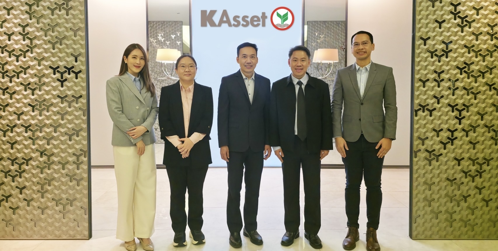 บลจ.กสิกรไทย ต้อนรับคณาจารย์คณะเศรษฐศาสตร์ มหาวิทยาลัยธรรมศาสตร์ปูทางปั้นคนรุ่นใหม่สู่อาชีพสายการเงินและการลงทุน